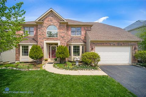 1940 Gardner Cir E, Aurora, IL 60503 photo 1