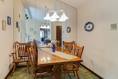220 Windsor Ln #C, Willowbrook, IL 60527 photo 7