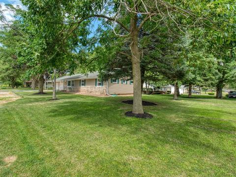201 Crescent St, Colfax, IL 61728 photo 34