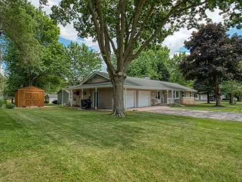 201 Crescent St, Colfax, IL 61728 photo 35