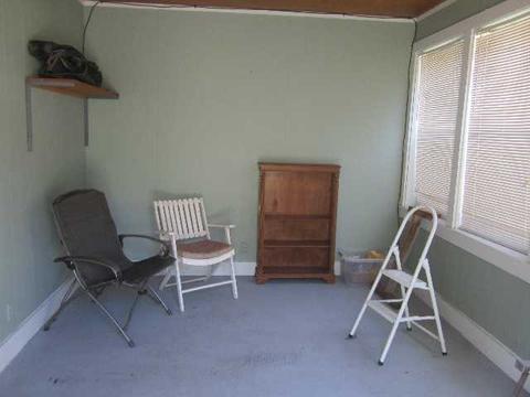 118 E Adams Ave, Watseka, IL 60970 photo 11