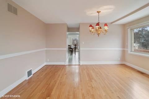 447 Loudon Rd, Riverside, IL 60546 photo 7