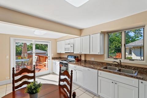 447 Loudon Rd, Riverside, IL 60546 photo 8