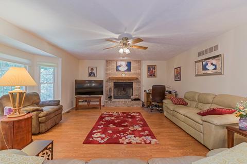 2 Scenic, Bloomington, IL 61701 photo 17