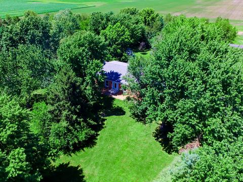 1870 W Scully Rd, Dwight, IL 60420 photo 1