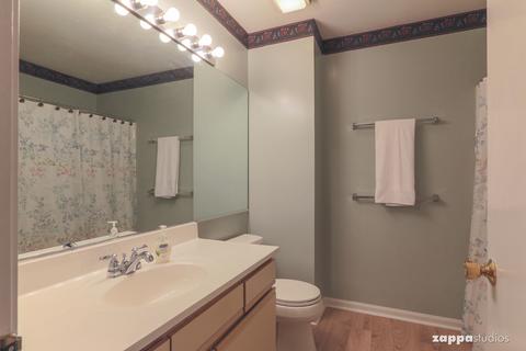 443 Benjamin Franklin Ct, Aurora, IL 60504 photo 22
