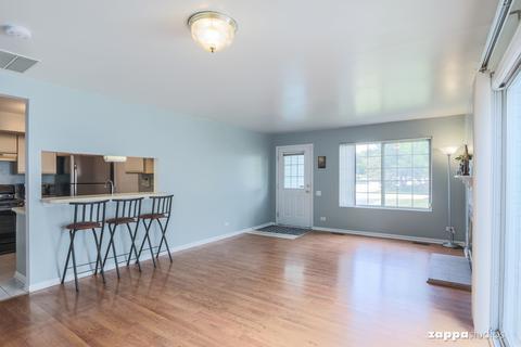 443 Benjamin Franklin Ct, Aurora, IL 60504 photo 6