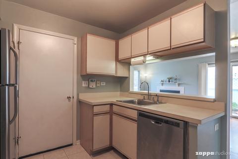 443 Benjamin Franklin Ct, Aurora, IL 60504 photo 12