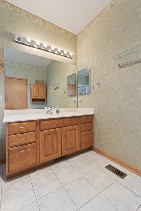 21409 W Juniper Ln, Plainfield, IL 60544 photo 9