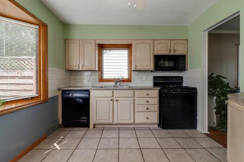 309 Meadows Ave, Bloomington, IL 61701 photo 8