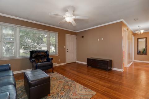 309 Meadows Ave, Bloomington, IL 61701 photo 4
