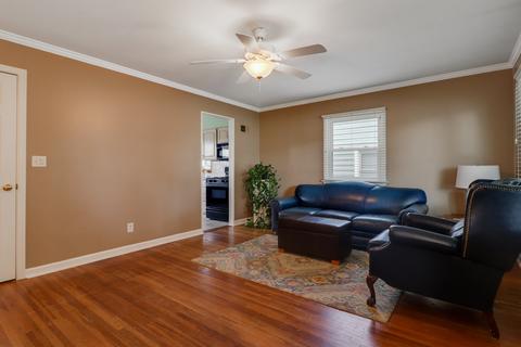 309 Meadows Ave, Bloomington, IL 61701 photo 3