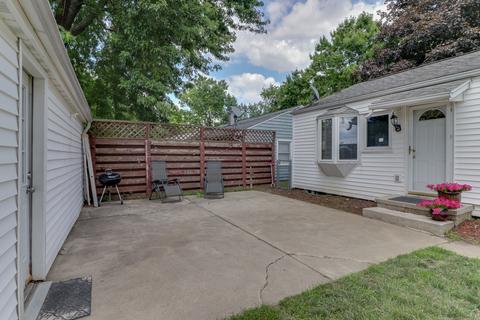 309 Meadows Ave, Bloomington, IL 61701 photo 21