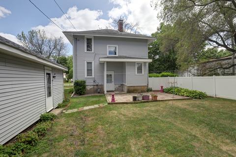 148 E Wing St, Bement, IL 61813 photo 3