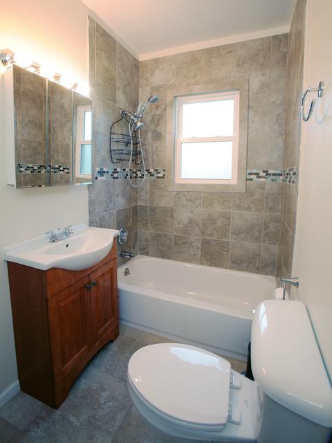 1056 Augusta Ave, Elgin, IL 60120 photo 15