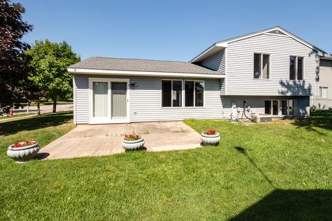110 Joslyn Dr, Elgin, IL 60120 photo 21