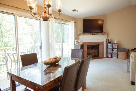 1604 Brittany Ct #A2, Wheeling, IL 60090 photo 6