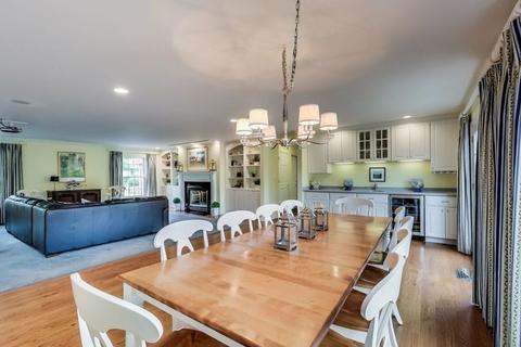 2775 Grace Rd, Northbrook, IL 60062 photo 8