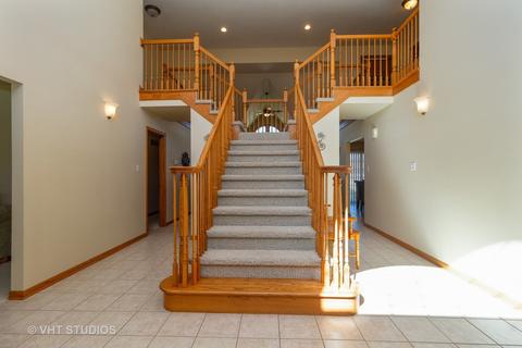 1435 E Cap Cir, Bourbonnais, IL 60914 photo 2