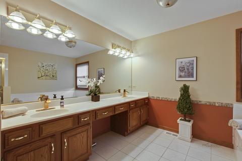 910 Pearson Rd, Cary, IL 60013 photo 15