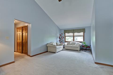 910 Pearson Rd, Cary, IL 60013 photo 13