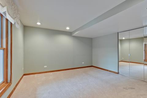 910 Pearson Rd, Cary, IL 60013 photo 24