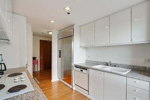 100 E Huron St #1902, Chicago, IL 60611 photo 10