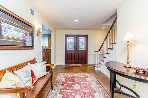 334 Chiltern Dr, Lake Forest, IL 60045 photo 3