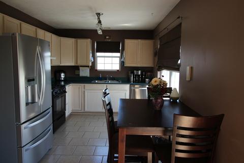 16 Andy Ct, Bloomington, IL 61704 photo 4