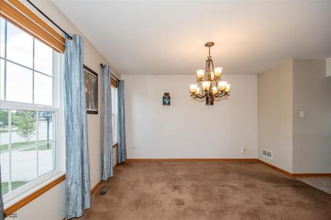 1835 Sunset Ln, Morris, IL 60450 photo 3