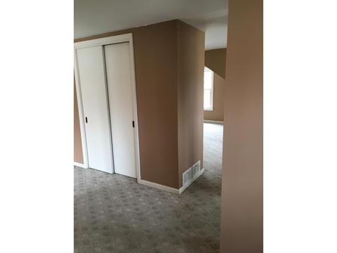 205 E St Marys St, Minooka, IL 60447 photo 9