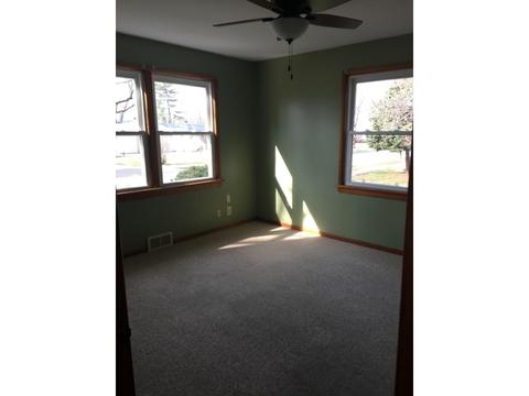 205 E St Marys St, Minooka, IL 60447 photo 4