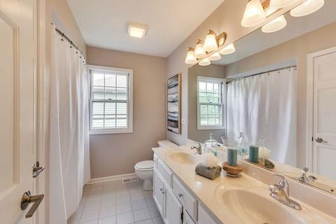 464 S Western Ave, Bartlett, IL 60103 photo 22