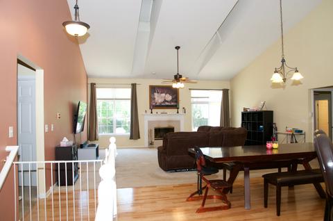 320 Weymouth Ave, Elgin, IL 60124 photo 6