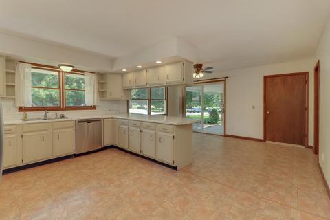 3 Millard Ct, Minier, IL 61759 photo 8