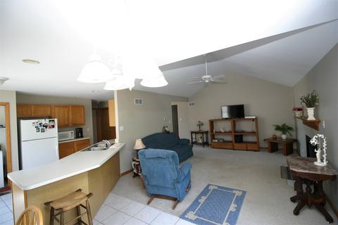 267 Hillcrest Ln, Steger, IL 60475 photo 5