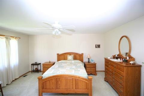 267 Hillcrest Ln, Steger, IL 60475 photo 8
