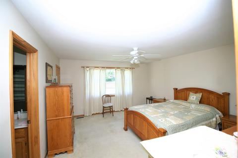 267 Hillcrest Ln, Steger, IL 60475 photo 9