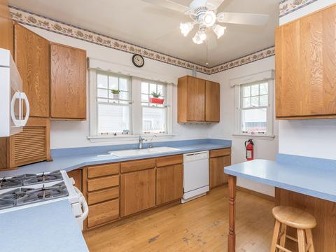 920 Childs St, Wheaton, IL 60187 photo 9