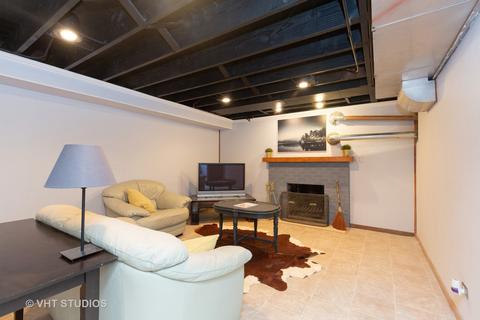 520 Adams St, Elgin, IL 60123 photo 12