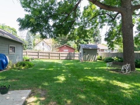 169 Mallery Ave, Elgin, IL 60123 photo 2