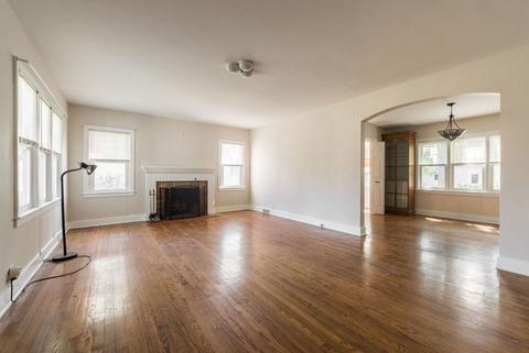 645 Normal Rd, Dekalb, IL 60115 photo 2