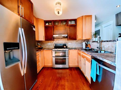 8854 Olympic Dr, Bridgeview, IL 60455 photo 6