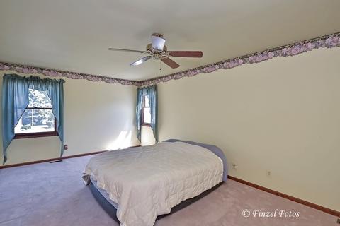 3417 W Lorient Dr, Mchenry, IL 60050 photo 9
