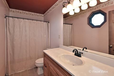 3417 W Lorient Dr, Mchenry, IL 60050 photo 10