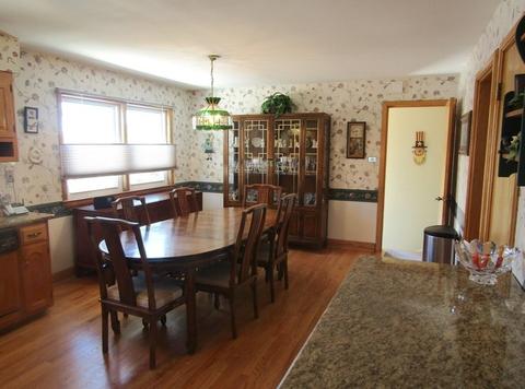 8641 S Kedvale Ave, Chicago, IL 60652 photo 8