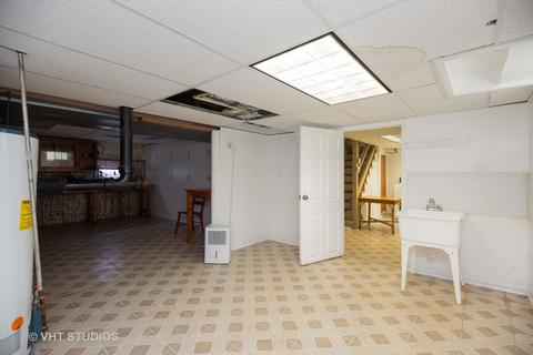 980 Webster Ln, Des Plaines, IL 60016 photo 16
