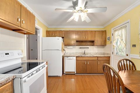 660 Northview Ln, Hoffman Estates, IL 60169 photo 5