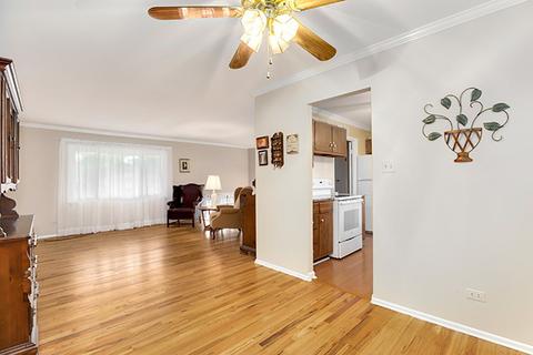 660 Northview Ln, Hoffman Estates, IL 60169 photo 9