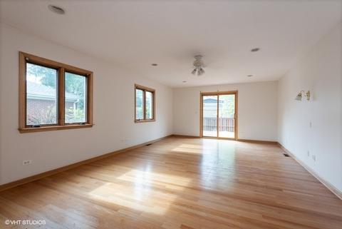 2427 Covert Rd, Glenview, IL 60025 photo 4